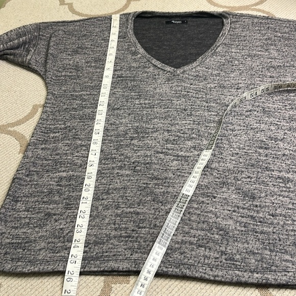 Michael Lauren Charcoal long sleeve super soft Top limited edition size small - Picture 8 of 13